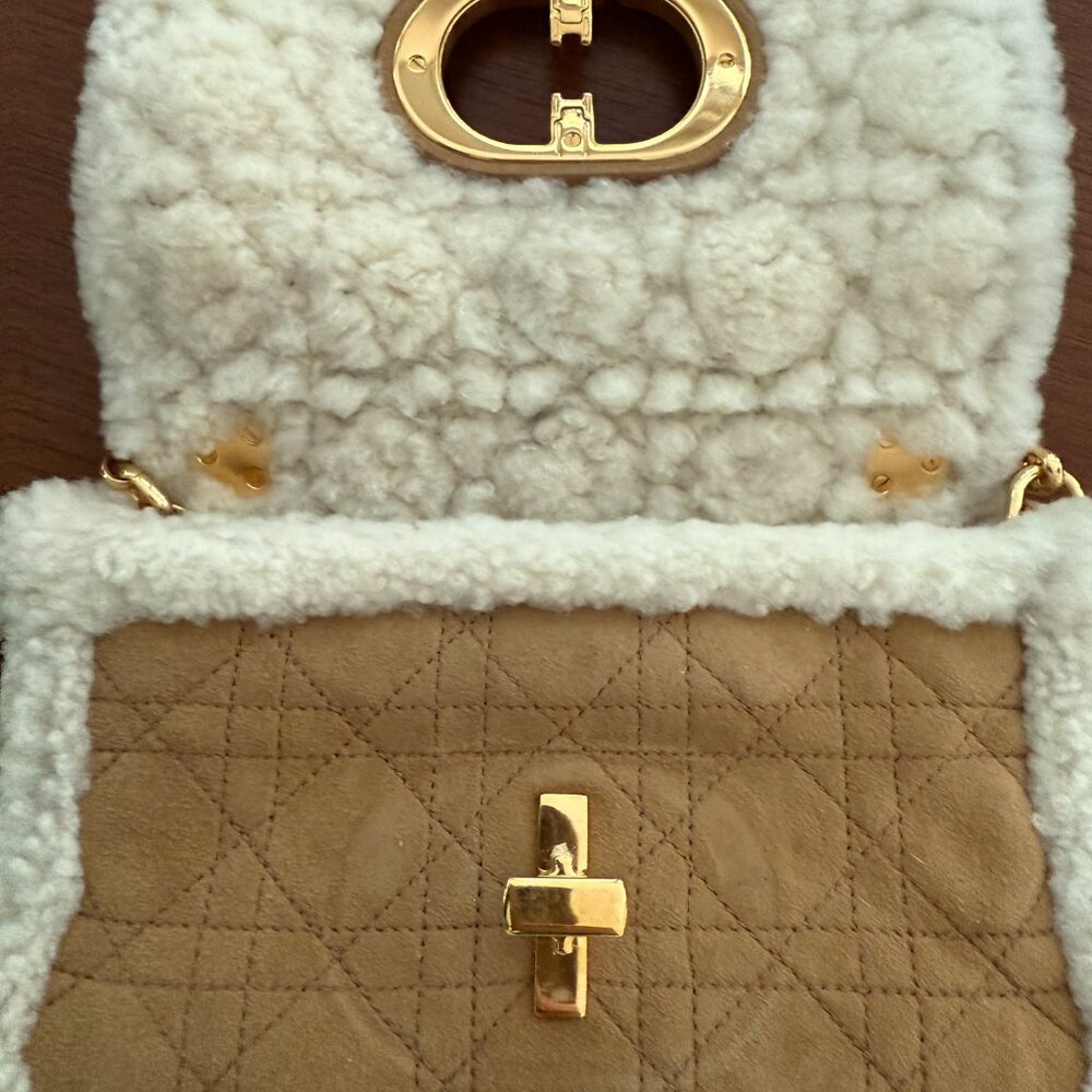 CHRISTIAN DIOR CANNAGE QUILTED SHEARLING FUR CARO BAG - Picture 6 of 12